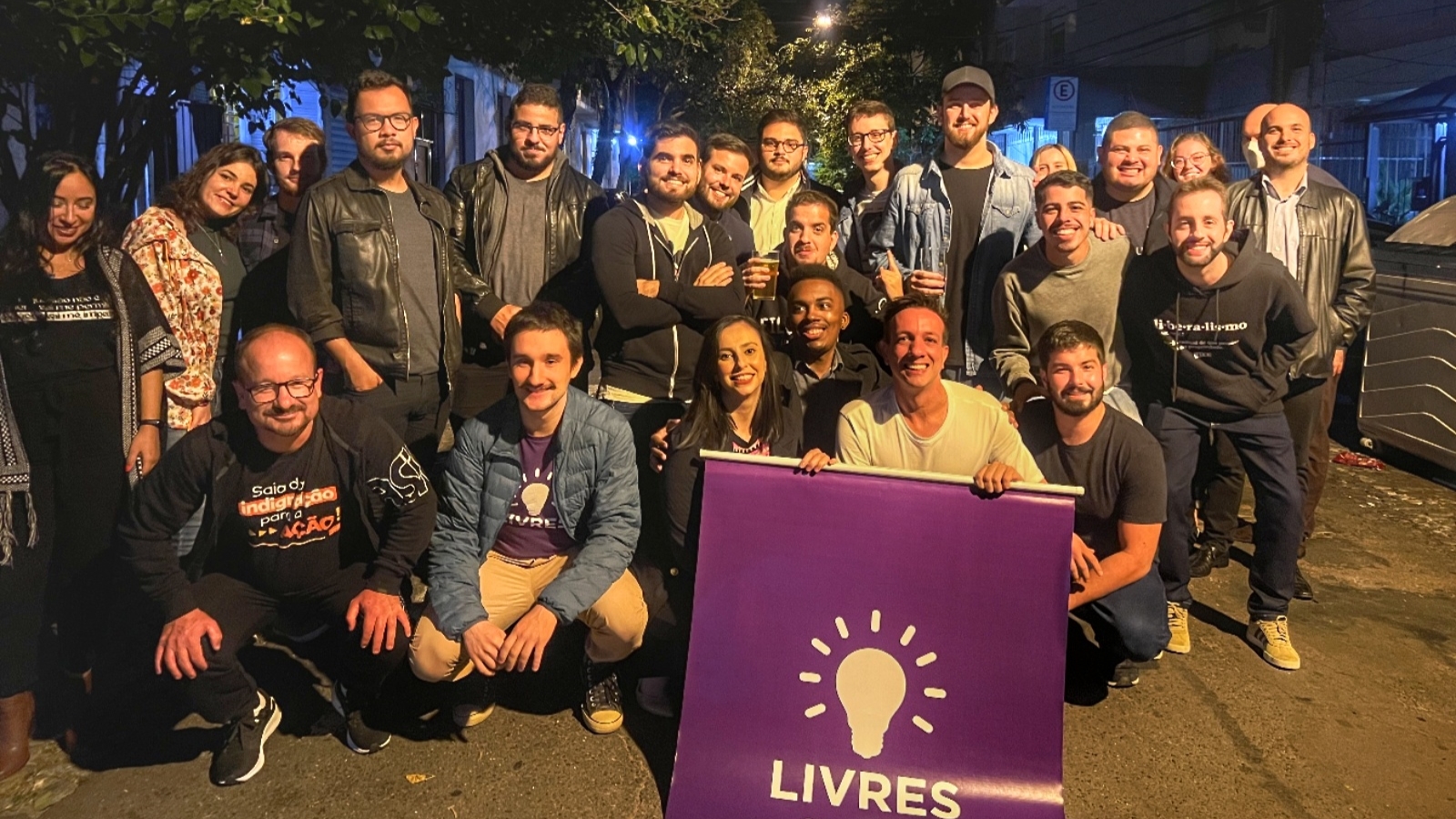 Happy Hour Livres reúne associados em Porto Alegre