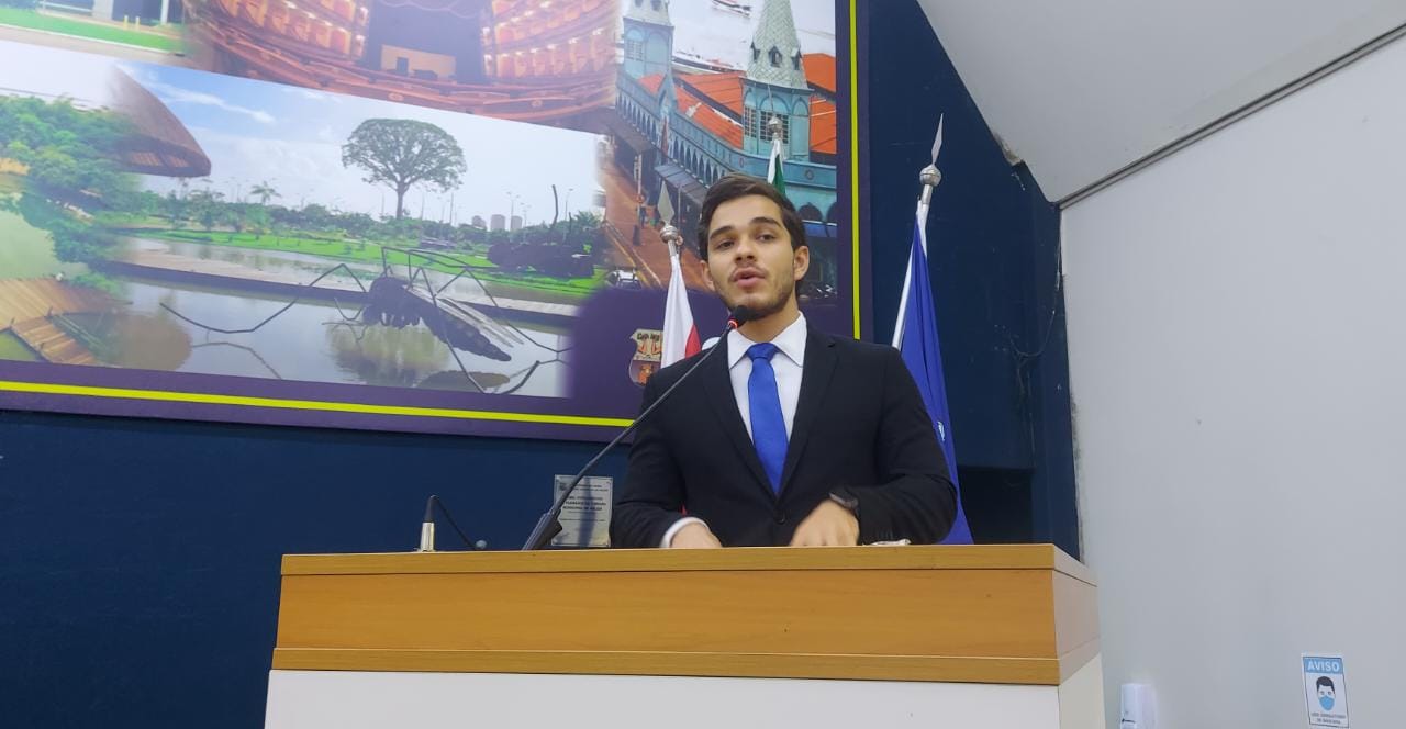 Matheus Cavalcante protocola projeto de lei que impede condenados exercerem cargos de confiança em Belém/PA