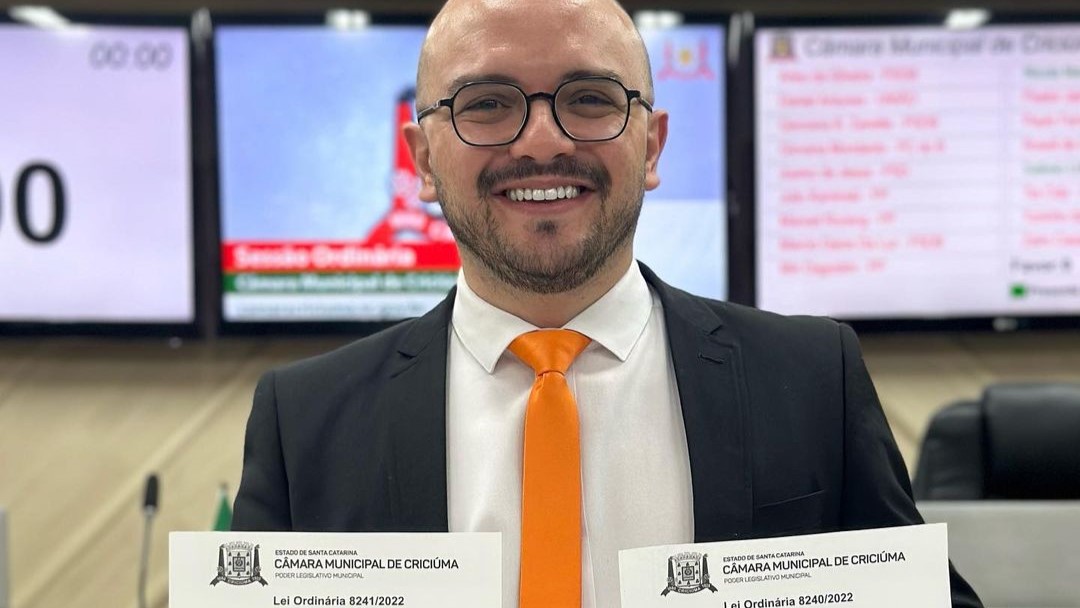 Nícola Martins conquista aprovação de dois projetos pró-liberdade em Criciúma/SC