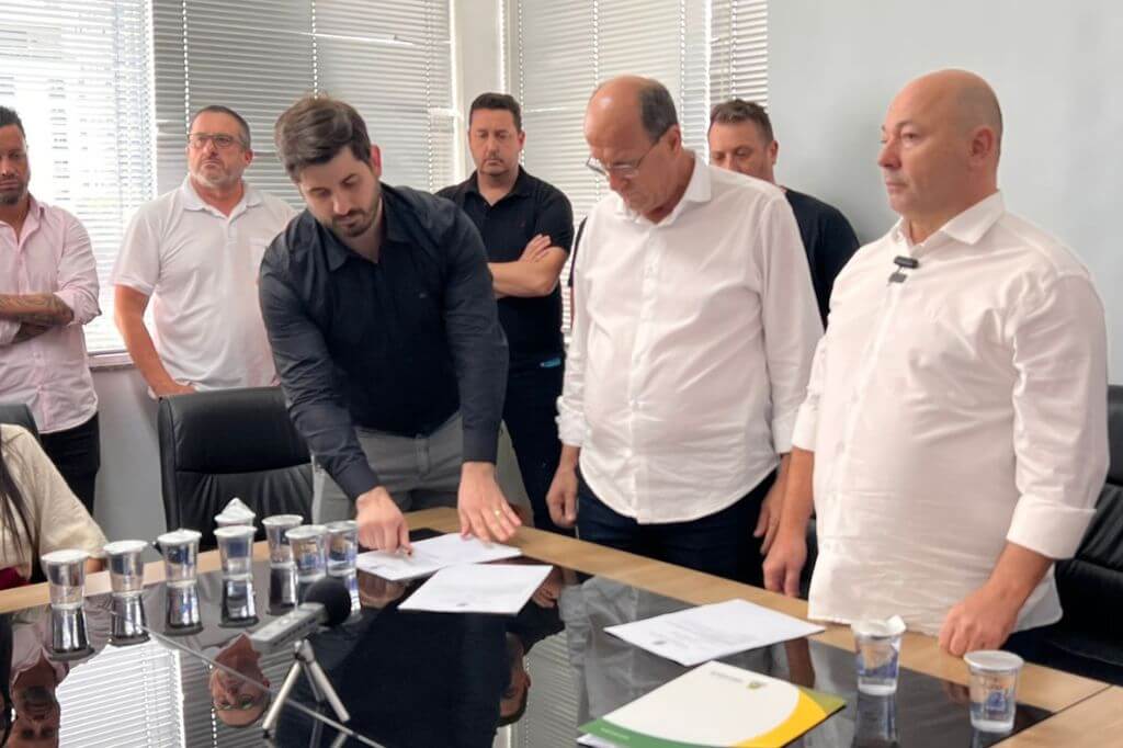 André Vechi assume interinamente a prefeitura de Brusque/SC