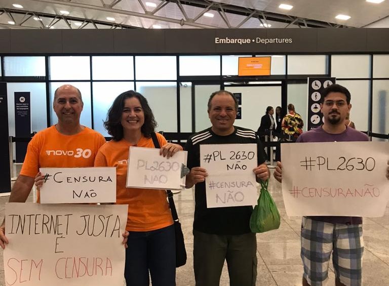 Após pressão de associados do Livres pelo Brasil, votação do PL da Censura sai da pauta na Câmara dos Deputados