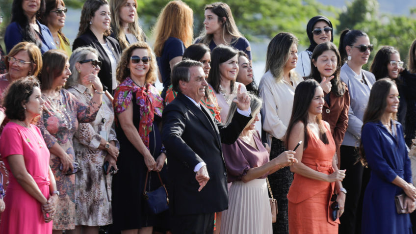 Bolsonaro e as mulheres ‘praticamente integradas’