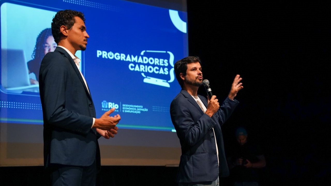 Sob gestão de Chicão Bulhões, secretaria no Rio vai ensinar programação a jovens de baixa renda