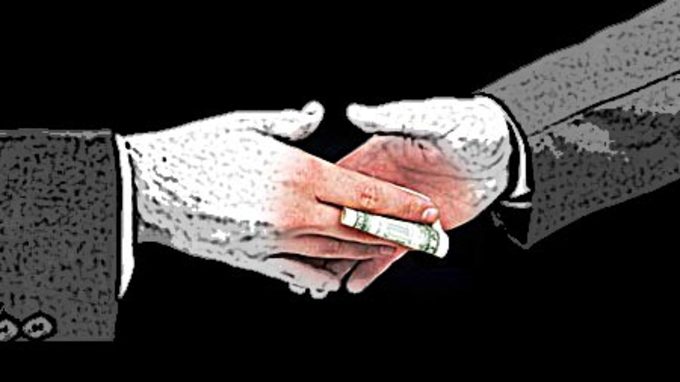 Afinal, por que há tanta corrupção no Brasil?