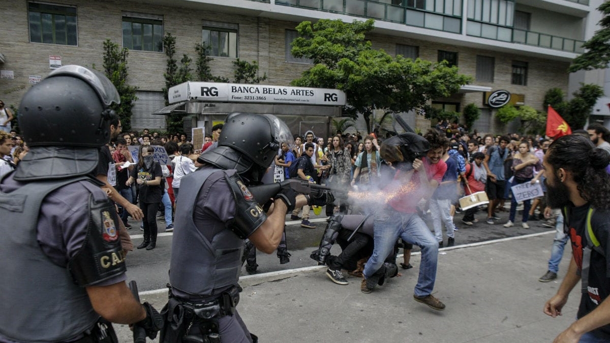 Violência policial, liberalismo e políticas públicas