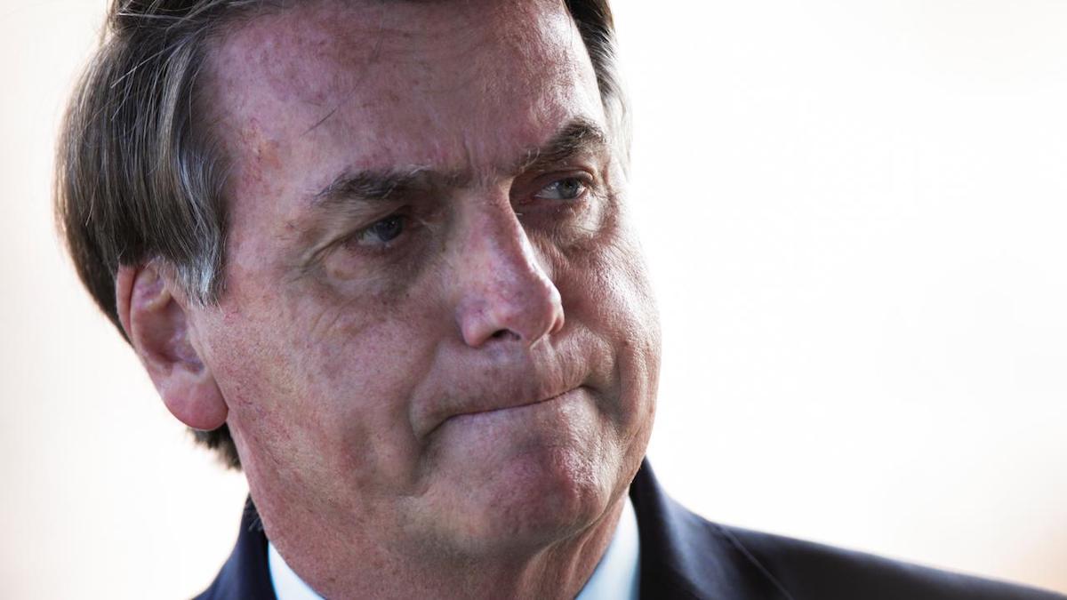 Posturas erráticas e irracionais do governo, grandes prejuízos para o Brasil